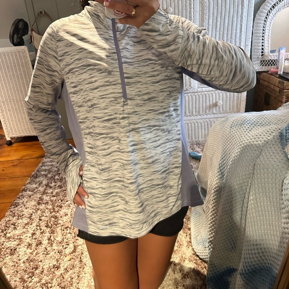 Patagonia zip up - Picture 1 of 6